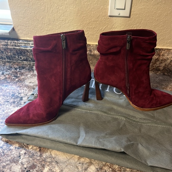 Booties - Picture 3 of 4